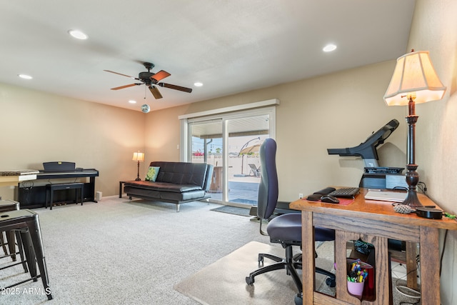 office area featuring carpet floors, a ceiling fan, and recessed lighting