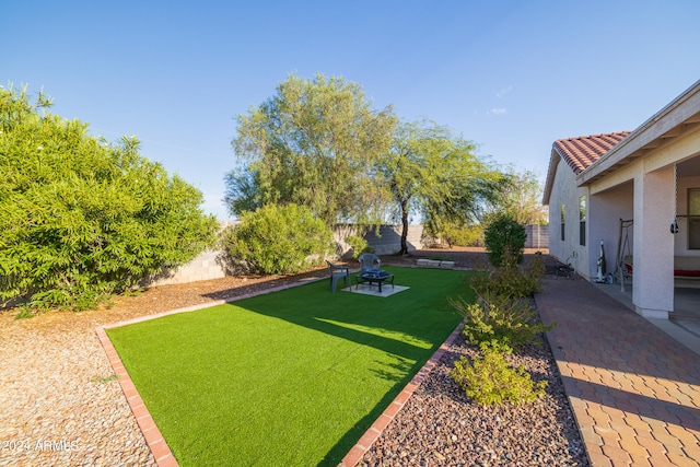 view of yard with a patio