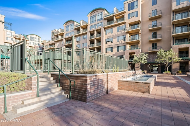 17 W Vernon Ave Unit 412, Phoenix, AZ 85003 - view of property's community