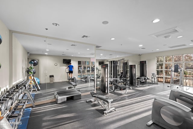17 W Vernon Ave Unit 412, Phoenix, AZ 85003 - exercise room featuring visible vents, attic access, and recessed lighting