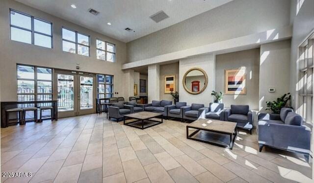 17 W Vernon Ave Unit 412, Phoenix, AZ 85003 - lobby with visible vents