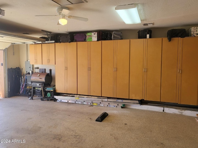 garage featuring ceiling fan