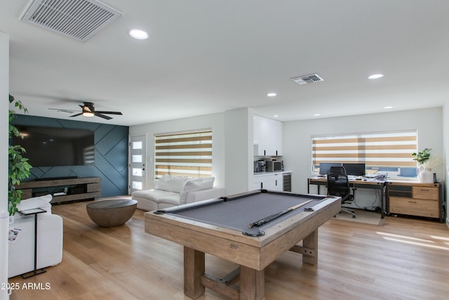 game room featuring light wood-type flooring, ceiling fan, visible vents, and recessed lighting