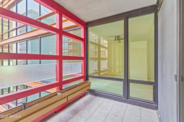 4808 N 24th St Unit 923, Phoenix, AZ 85016 - unfurnished sunroom featuring ceiling fan