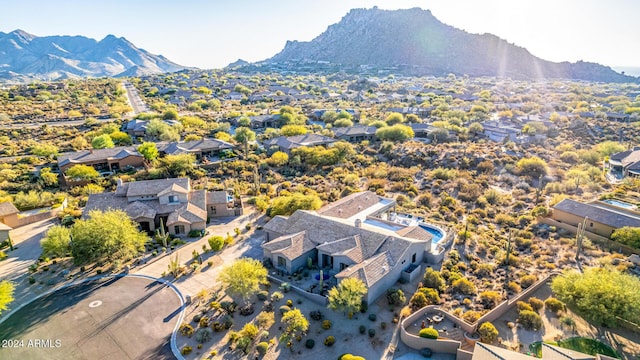 bird's eye view with a mountain view