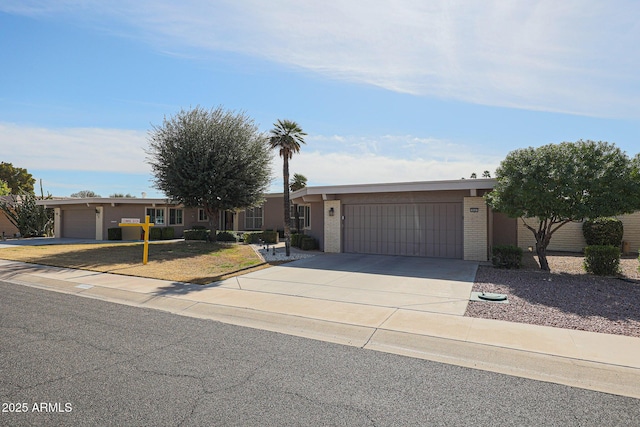 view of front facade with a garage