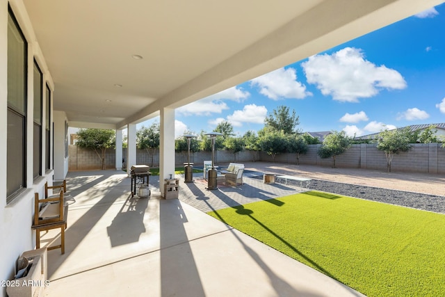 1294 E Ln Fortuna Ct, San Tan Valley, AZ 85140 - fenced backyard featuring a patio