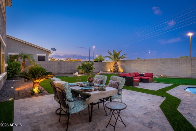 6621 S Balboa Dr, Gilbert, AZ 85298 - fenced backyard with a patio area and outdoor dining area