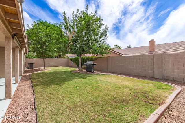 1114 N Leland Ct, Gilbert, AZ 85233 - view of yard featuring central AC unit