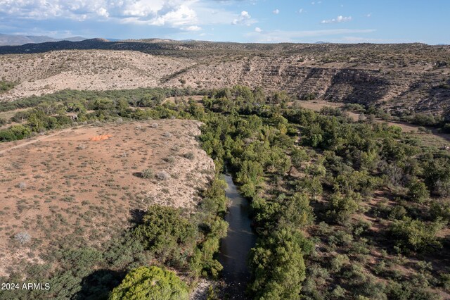 bird's eye view featuring a mountain view