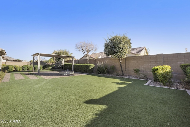 view of yard with a patio