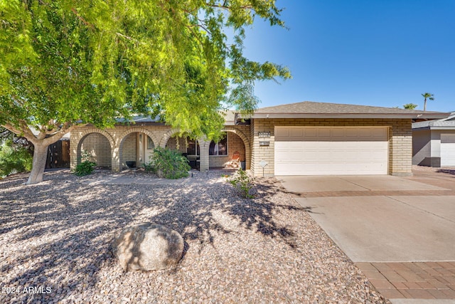 view of front facade with a garage