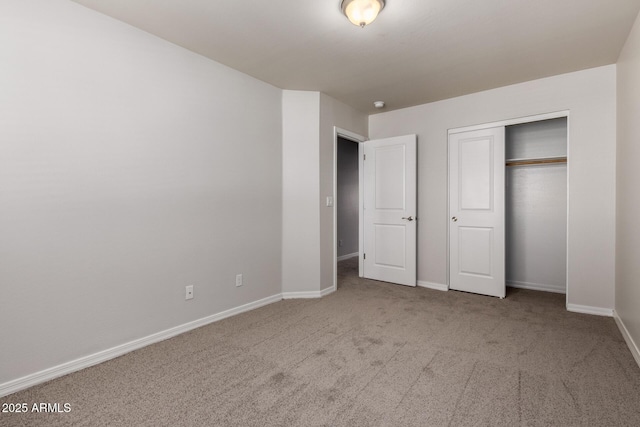 2000 N 36th St Unit 10, Phoenix, AZ 85008 - unfurnished bedroom with carpet and a closet