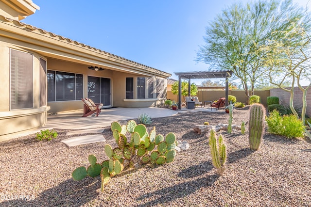 view of yard featuring a pergola and a patio area