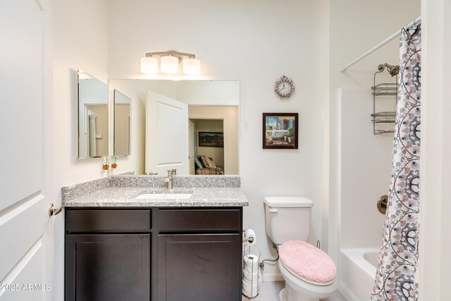293 S Meadowood Ln, Sierra Vista, AZ 85635 - full bath with vanity, toilet, and shower / tub combo