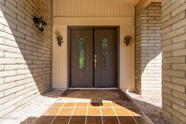 view of doorway to property