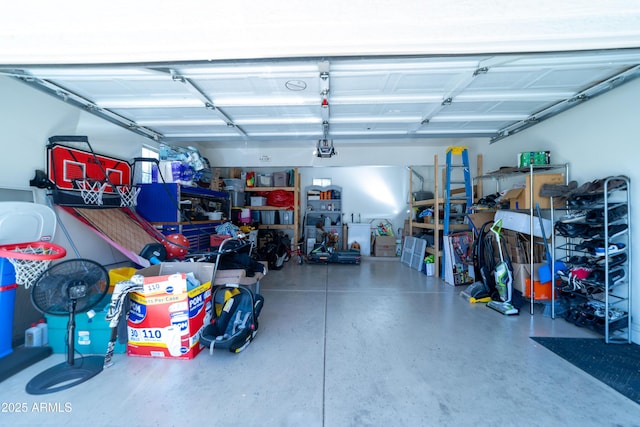 12161 W Flanagan St, Avondale, AZ 85323 - garage featuring a garage door opener