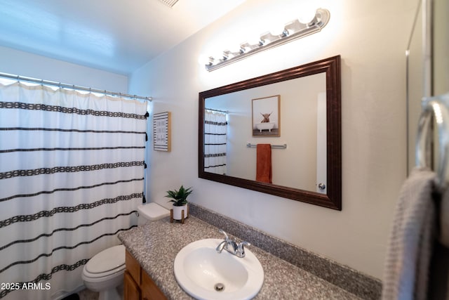 12161 W Flanagan St, Avondale, AZ 85323 - full bathroom featuring vanity and a shower with curtain