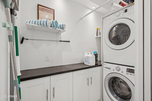 2310 N 11th St, Phoenix, AZ 85006 - washroom featuring stacked washing machine and dryer