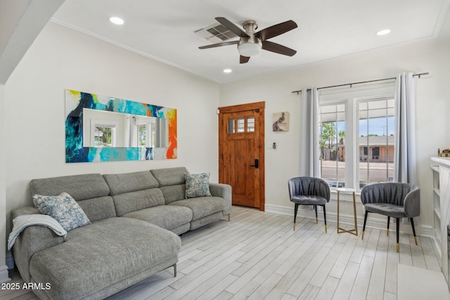 2310 N 11th St, Phoenix, AZ 85006 - living area featuring ceiling fan, baseboards, light wood-style floors, and recessed lighting