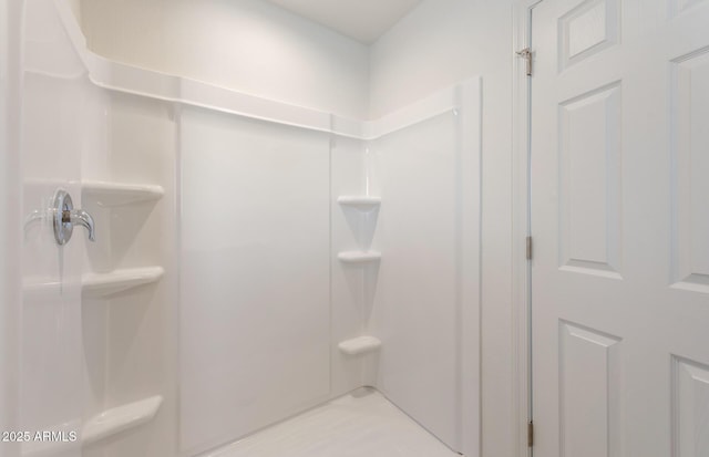 4993 S 254th Dr, Buckeye, AZ 85326 - full bathroom featuring a shower
