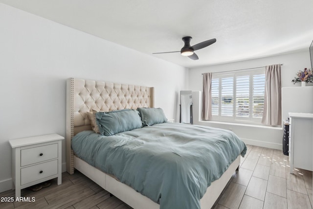 bedroom with ceiling fan