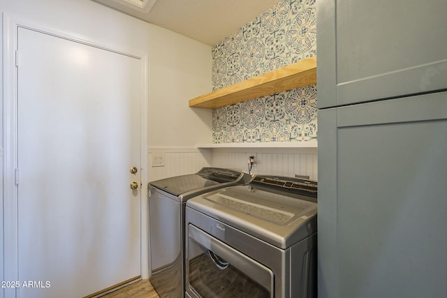 1826 W Oriole Way, Chandler, AZ 85286 - washroom featuring independent washer and dryer, wainscoting, and wood finished floors