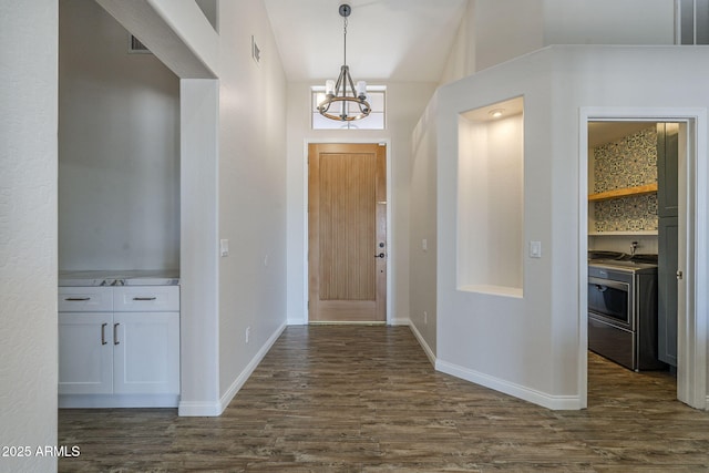1826 W Oriole Way, Chandler, AZ 85286 - entrance foyer with a chandelier, dark wood-style floors, and vaulted ceiling