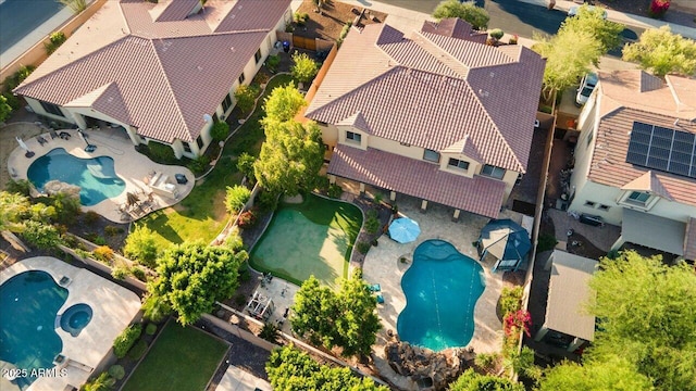 birds eye view of property