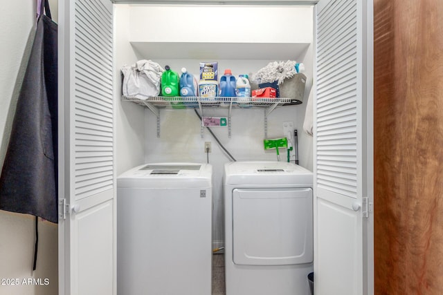 15825 N 45th St, Phoenix, AZ 85032 - laundry area with washer and dryer