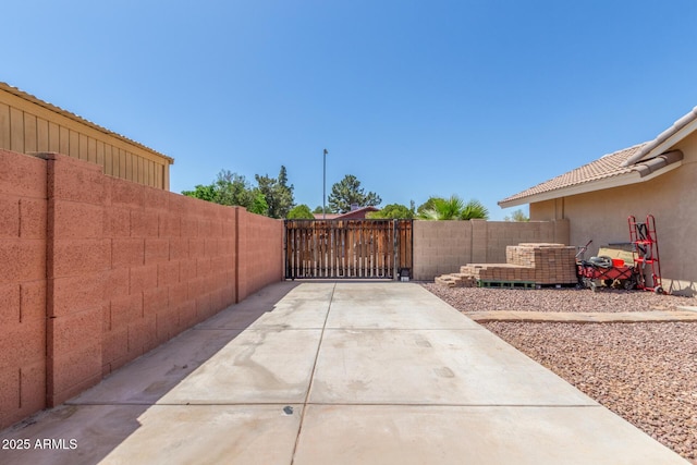 15825 N 45th St, Phoenix, AZ 85032 - view of patio / terrace featuring a gate
