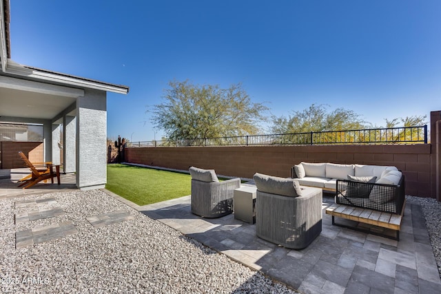 view of patio featuring an outdoor hangout area