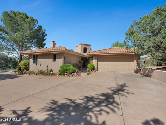 view of front of house featuring a garage