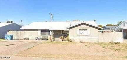 7808 W Clarendon Ave, Phoenix, AZ 85033 - view of front of property