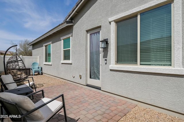 2513 E Pleasant Ln, Phoenix, AZ 85042 - view of patio featuring fence