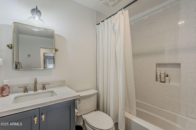 8320 E Monte Vista Rd, Scottsdale, AZ 85257 - full bath featuring toilet, vanity, and shower / tub combo with curtain