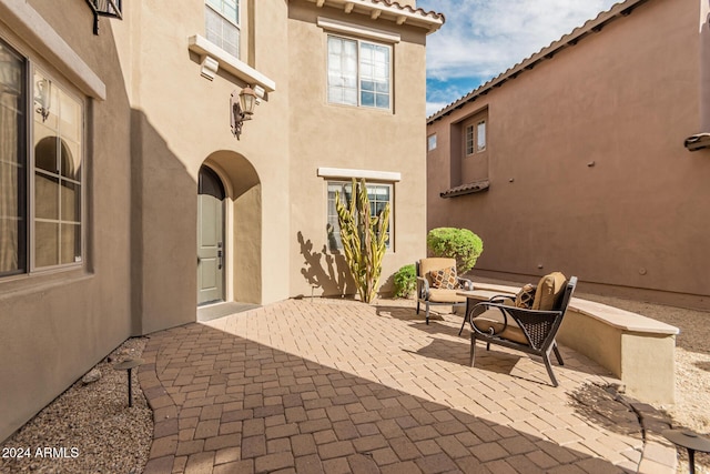 3964 E Hummingbird Ln, Phoenix, AZ 85050 - view of patio