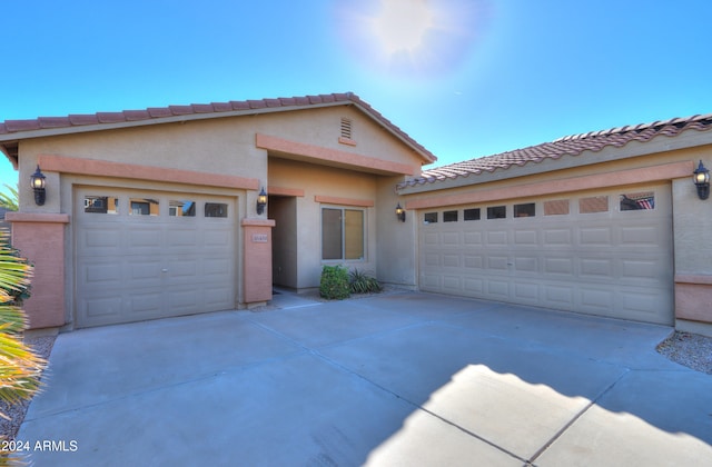 view of front of house featuring a garage