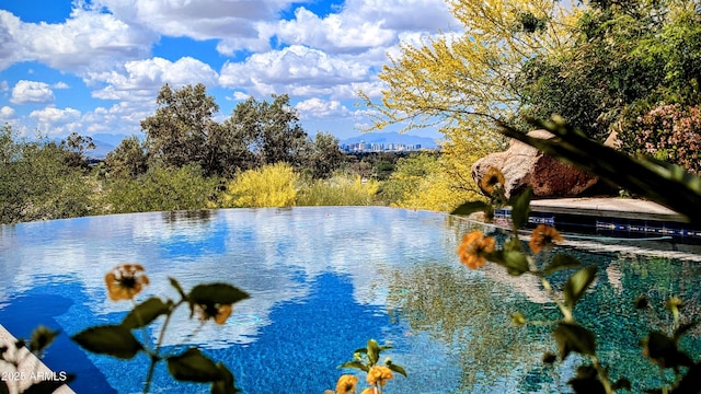 4836 E White Gates Dr, Phoenix, AZ 85018 - water view