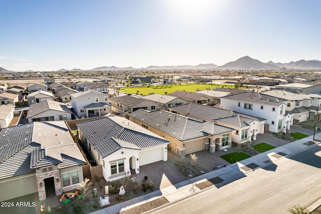 bird's eye view featuring a mountain view