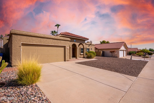 view of front facade featuring a garage