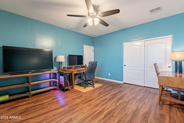 office area with hardwood / wood-style flooring and ceiling fan