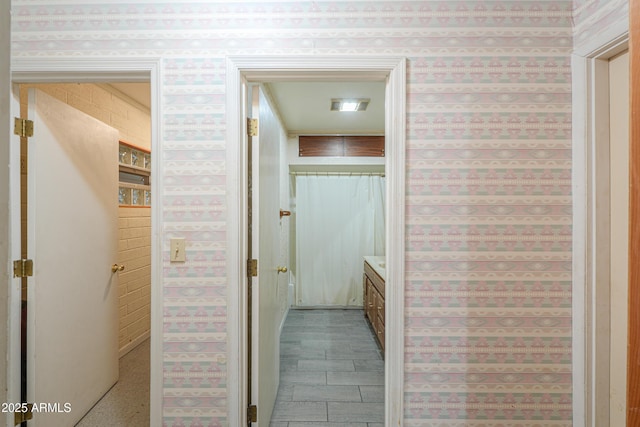 5228 E Des Moines St, Mesa, AZ 85205 - hall featuring wallpapered walls