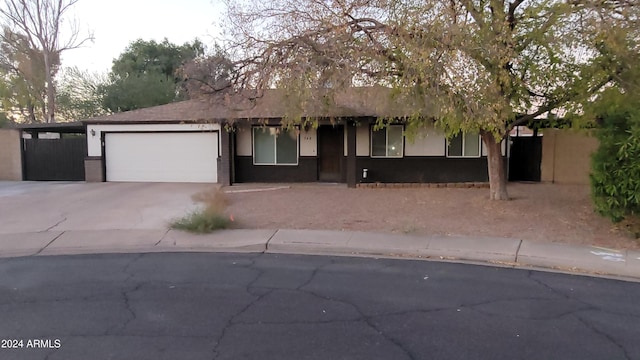 view of front facade featuring a garage