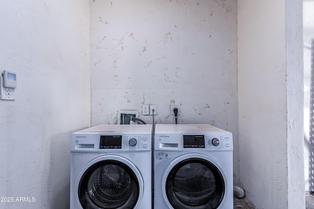 1334 W Sells Dr, Phoenix, AZ 85013 - laundry room featuring separate washer and dryer