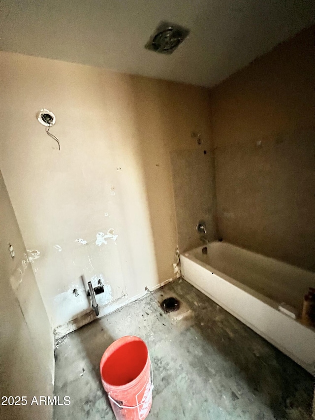 8257 E Cypress St, Scottsdale, AZ 85257 - full bath featuring a bath