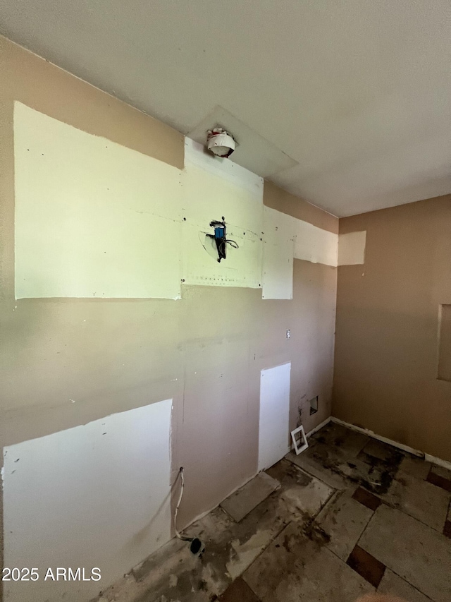 8257 E Cypress St, Scottsdale, AZ 85257 - view of washroom