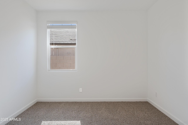 unfurnished room with carpet