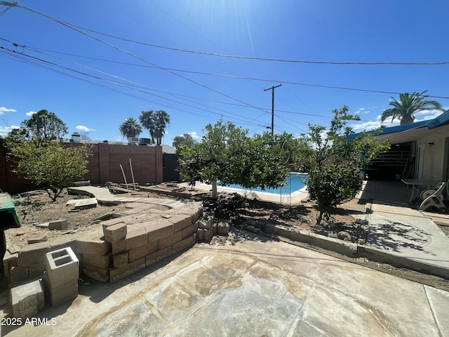 1529 W Eva St, Phoenix, AZ 85021 - view of patio / terrace with fence