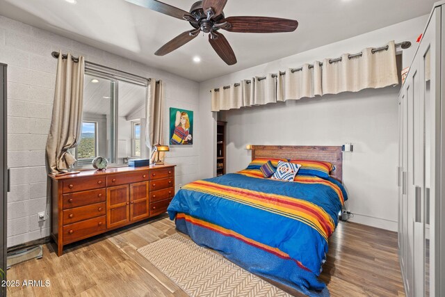 10975 E Janet Way, Dewey, AZ 86327 - bedroom featuring recessed lighting, ceiling fan, and light wood-type flooring